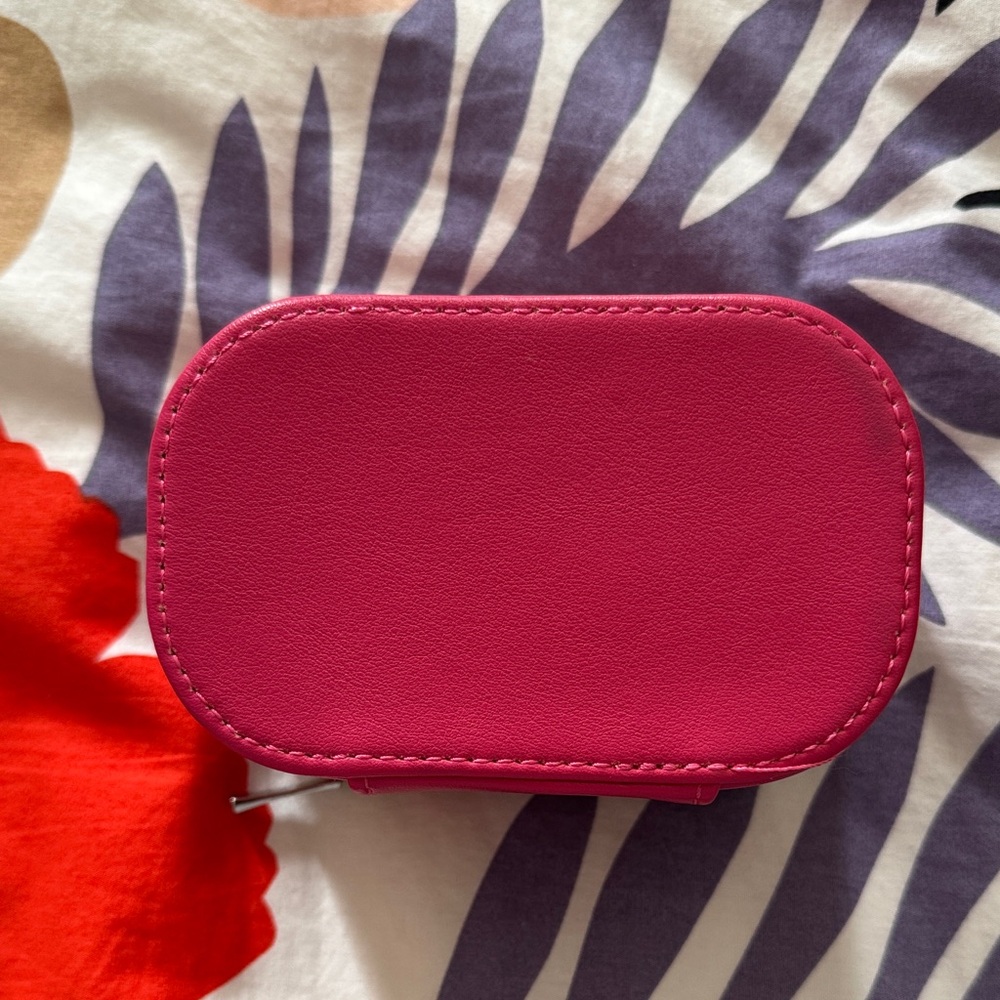 Louenhide Pink Jewelry Case - Picture 3 of 9